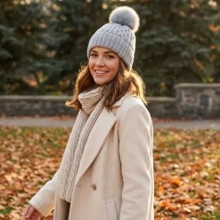 Cable-Knit Pom-Pom Beanie